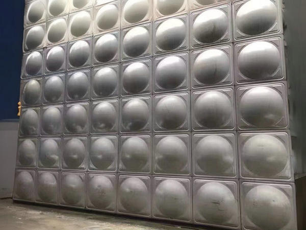 介紹一下西安組合式不銹鋼水箱的優(yōu)缺點